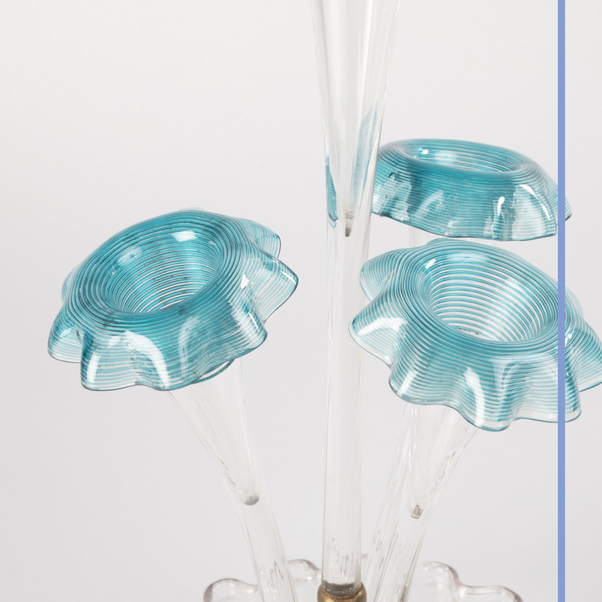 Soliflore à quatre bras en verre soufflé transparent et turquoise, XXe-photo-4