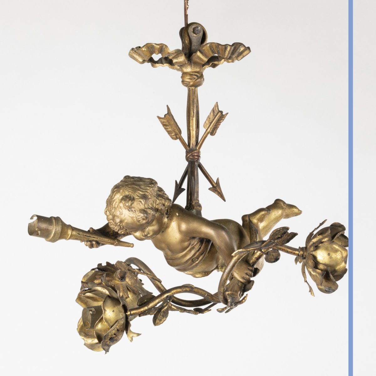 Lustre Cupidon aux roses en bronze doré, XIXe-photo-3