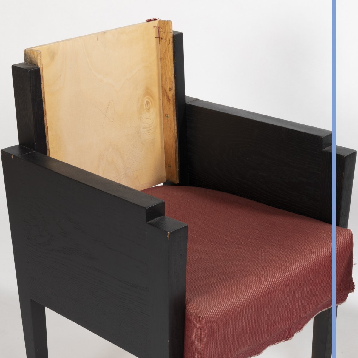 Paire de fauteuils en bois laqué noir, XXe-photo-2