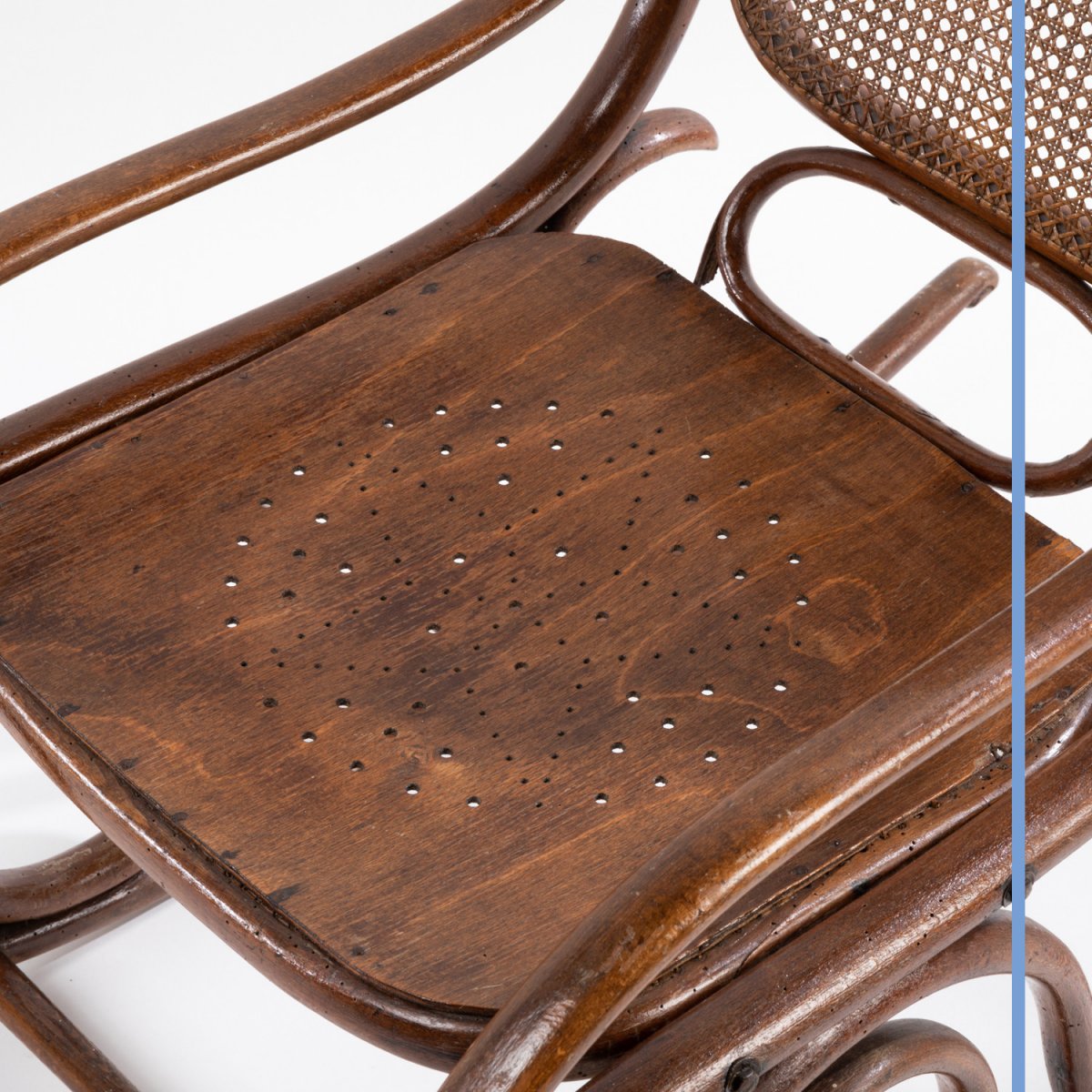 Dans le goût de Thonet, Rocking-Chair en bois courbé teinté, XXe-photo-4
