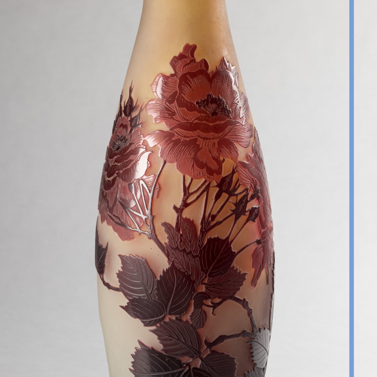 Émile Gallé (1846-1904), vase en verre multicouches aux roses, XIXe-photo-5