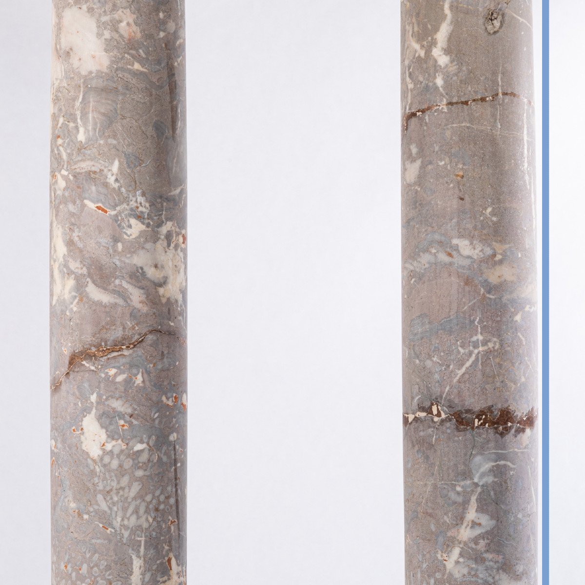 Paire de colonnes doriques en marbre gris vein&eacute;, XIXe-photo-1
