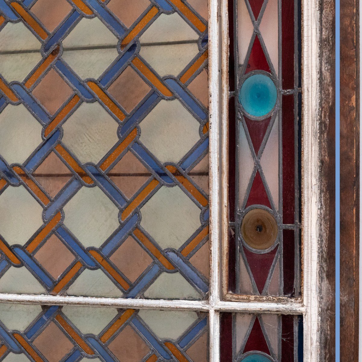 Vitrail &agrave; motif g&eacute;om&eacute;trique, fin XIXe, d&eacute;but XXe-photo-1