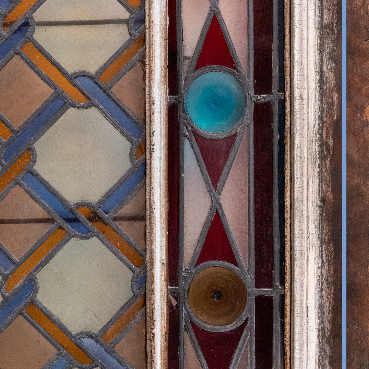 Vitrail &agrave; motif g&eacute;om&eacute;trique, fin XIXe, d&eacute;but XXe-photo-2