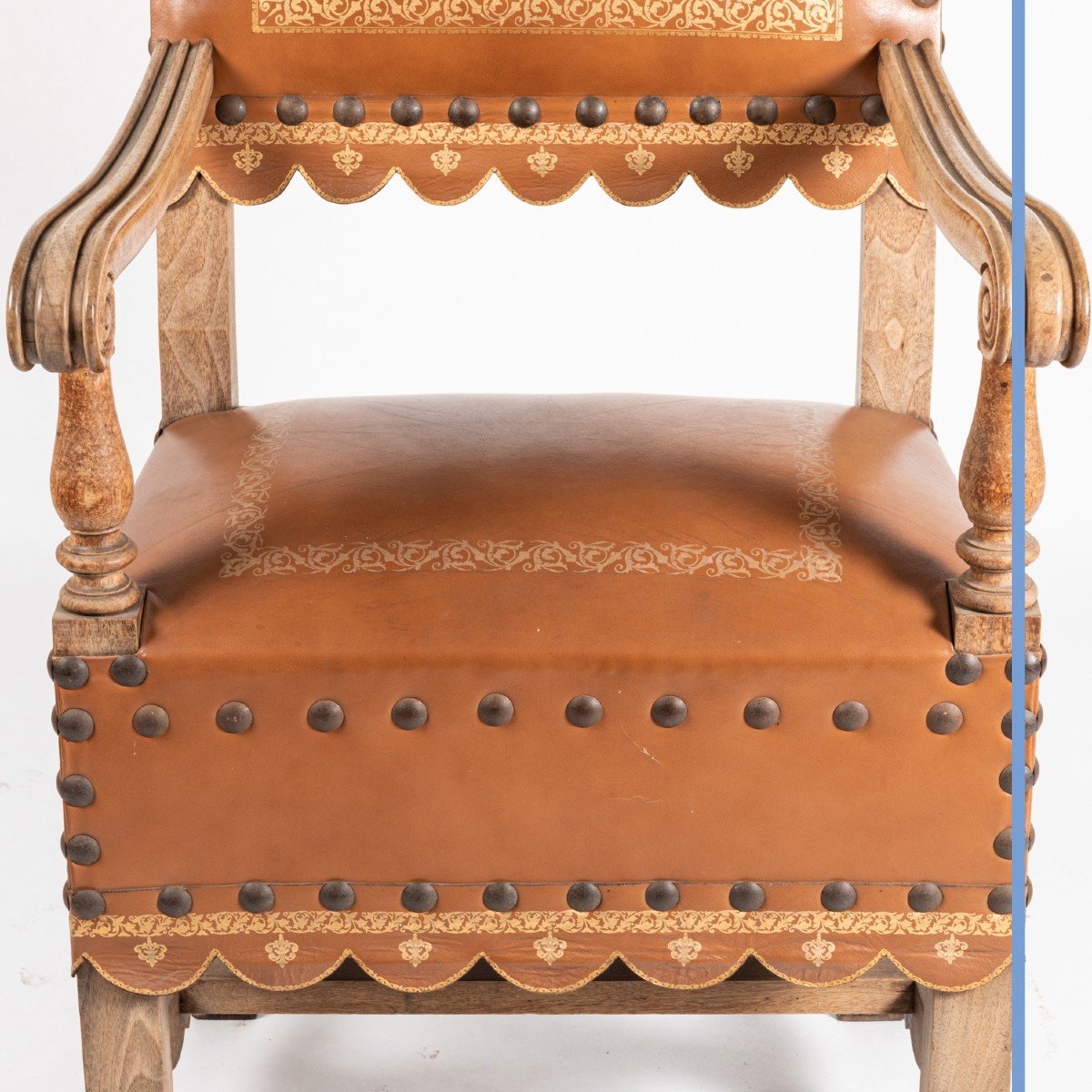 Fauteuil trône néo-renaissance en noyer et cuir doré, fin XIXe, début XXe-photo-7