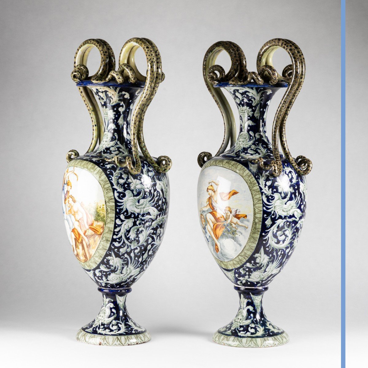 Paire de vases Italien en porcelaine, XIXe-photo-2