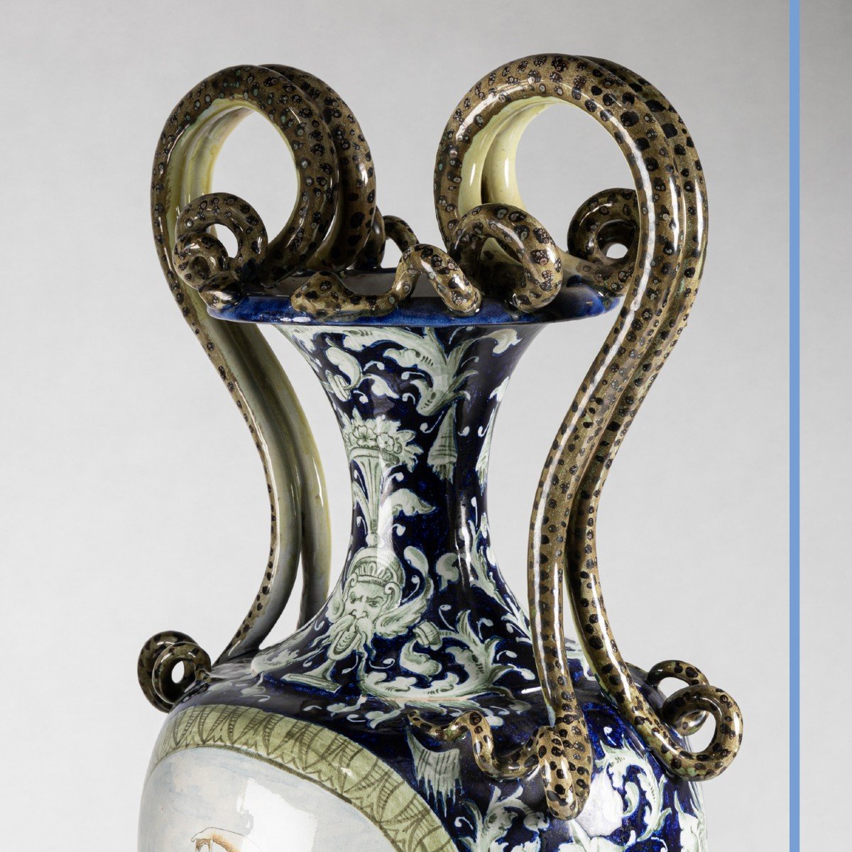 Paire de vases Italien en porcelaine, XIXe-photo-3