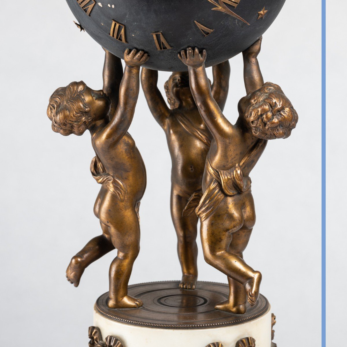 Pendule au globe de style Louis XVI aux 3 putti, XIXe-photo-5
