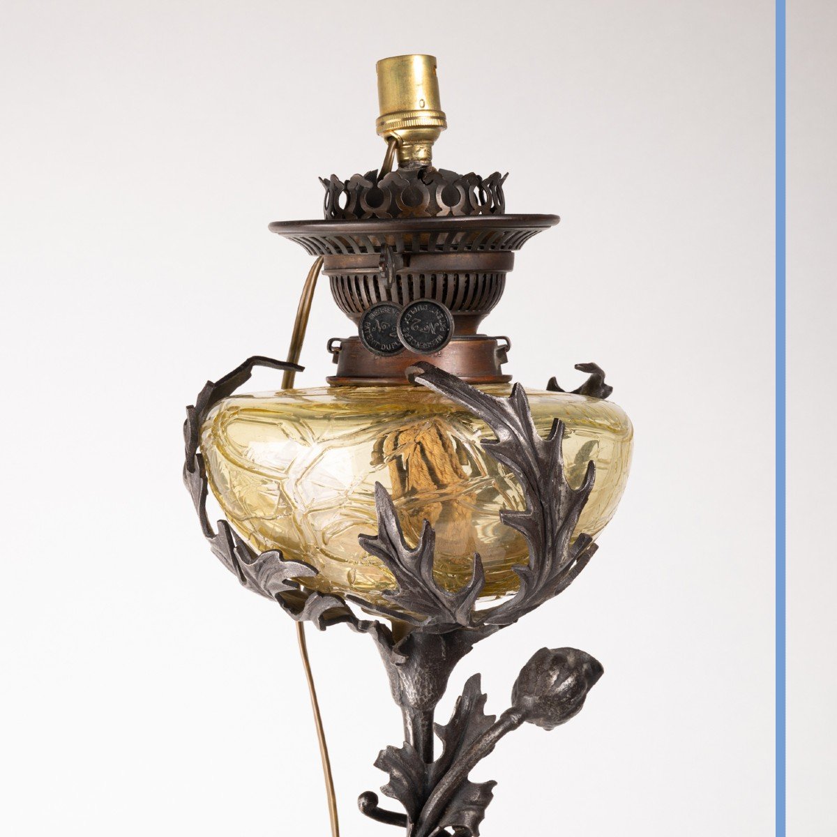 Lampe Art Nouveau  en fer forgé à décor de pavots, XXe-photo-2