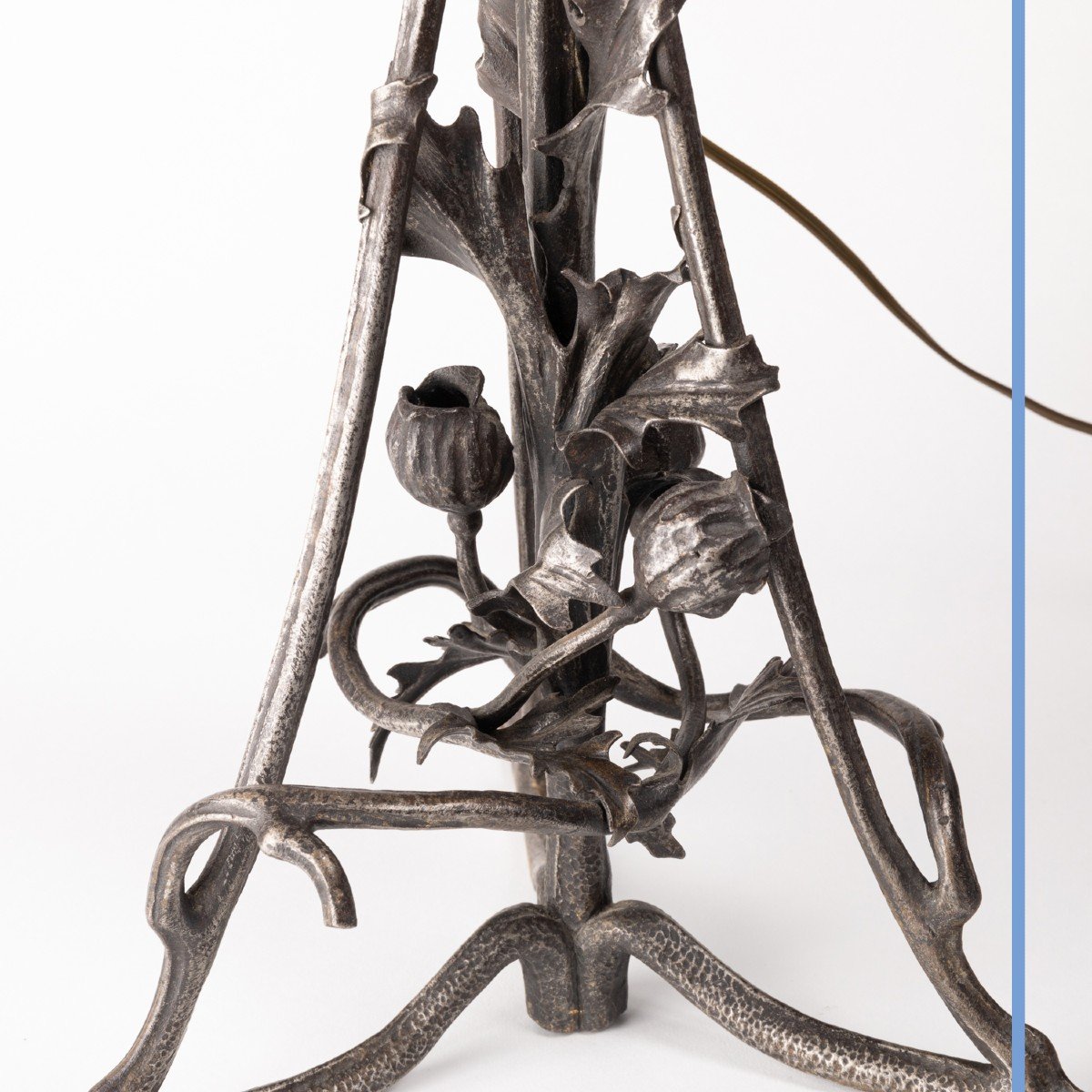 Lampe Art Nouveau  en fer forgé à décor de pavots, XXe-photo-6