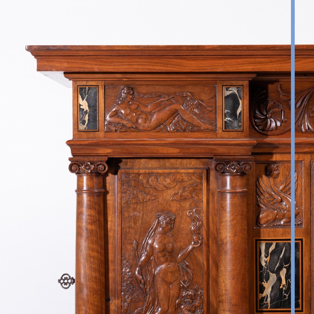 Cabinet N&eacute;o-renaissance en noyer, incrust&eacute; de marbre portor, XIXe-photo-1