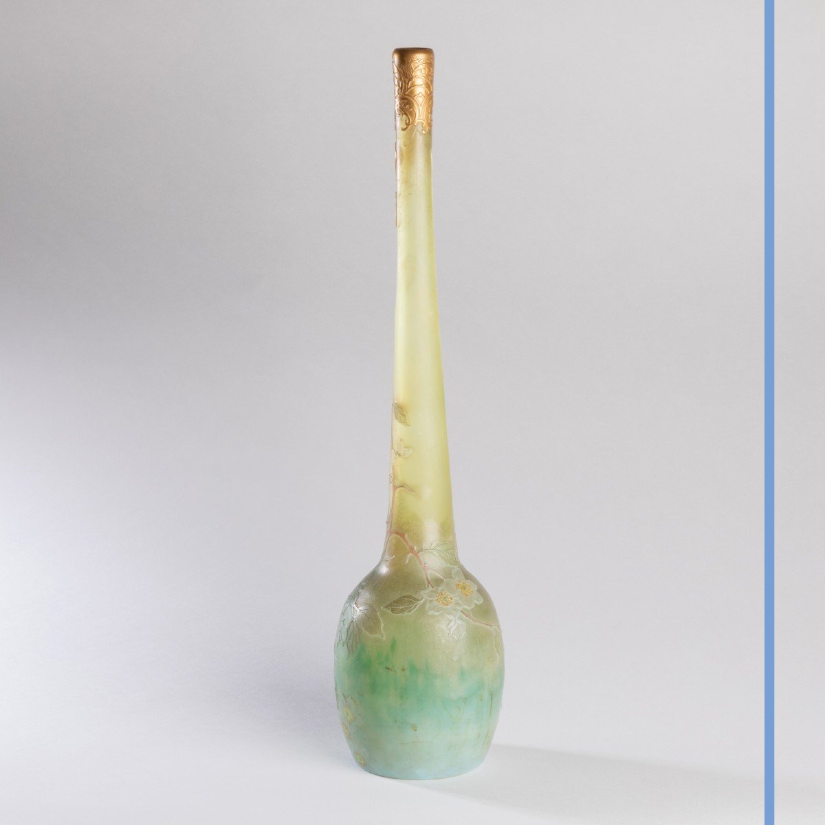 Fran&ccedil;ois-Th&eacute;odore Legras (1839-1916), Vase soliflore au branche de cerisiers  en verre multicouche, XIXe-photo-2