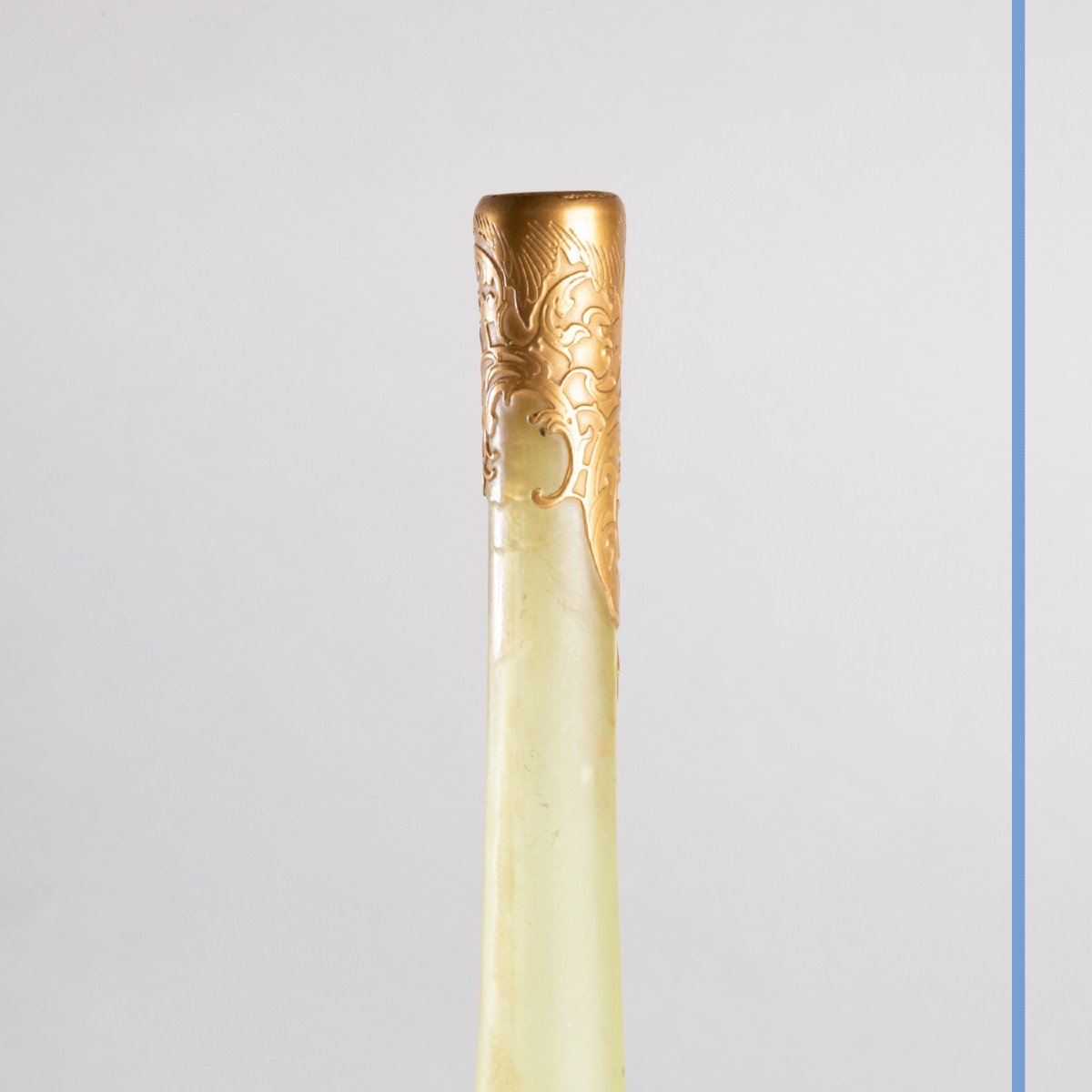 Fran&ccedil;ois-Th&eacute;odore Legras (1839-1916), Vase soliflore au branche de cerisiers  en verre multicouche, XIXe-photo-1