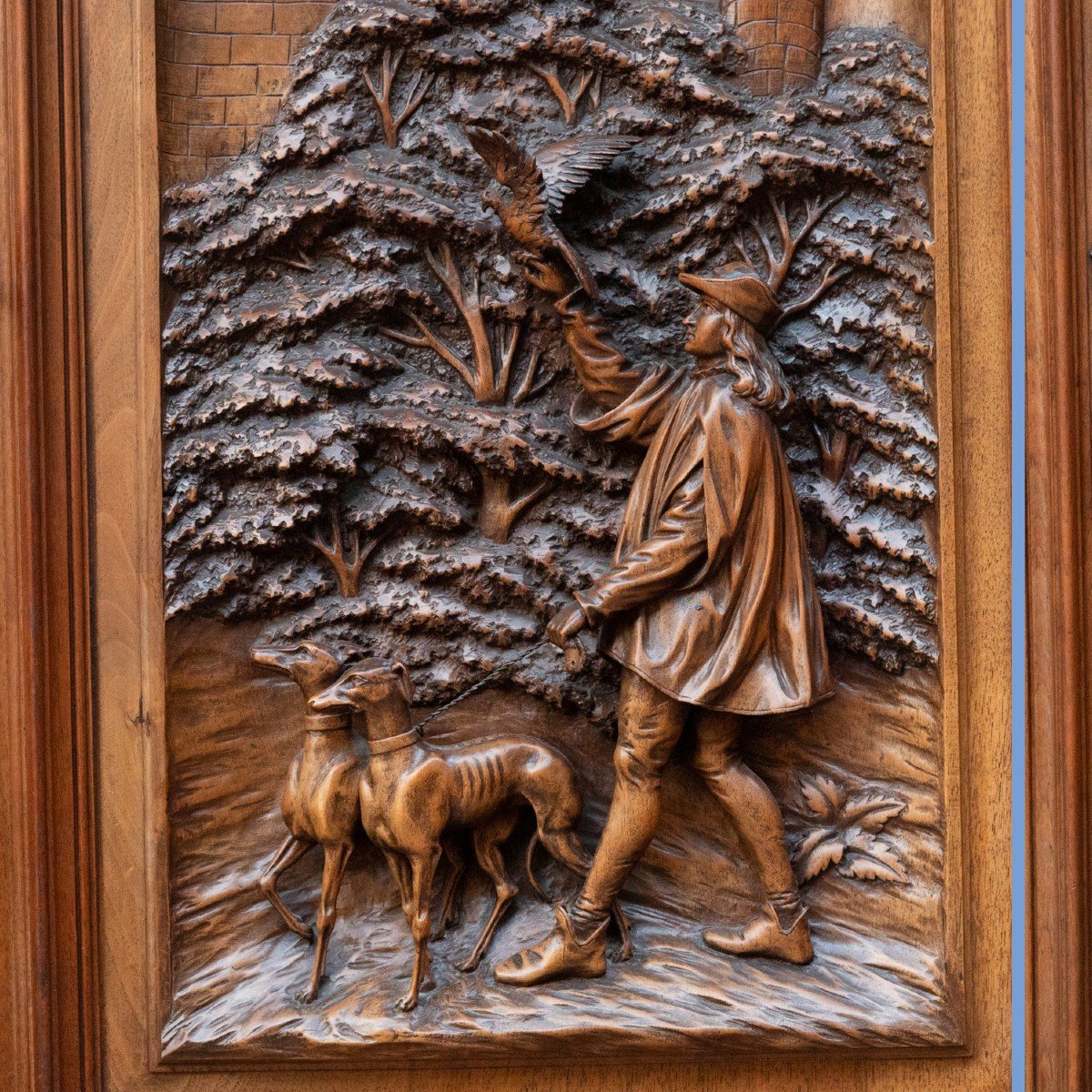 Buffet néo-renaissance en chêne sculpté à décor de scènes de chasse, XIXe-photo-1