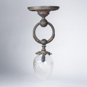 Suspension en laiton doré au globe en verre gravé, XIXe