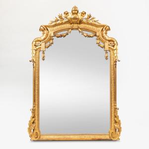 Dans le goût du XVIIIe, miroir en bois et stuc doré, XIXe