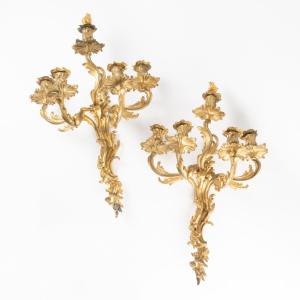 Paire d'appliques de style Louis XV en bronze doré, XIXe