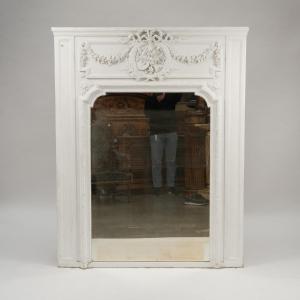 Trumeau de style Louis XVI en bois laqué blanc, XIXe