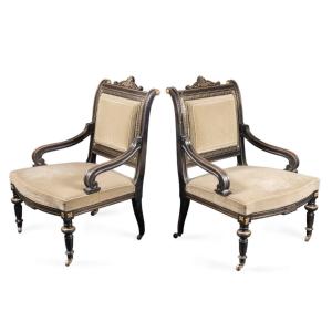 Paire de fauteuils Napol&eacute;on III en bois noirci et bronze dor&eacute;, XIXe