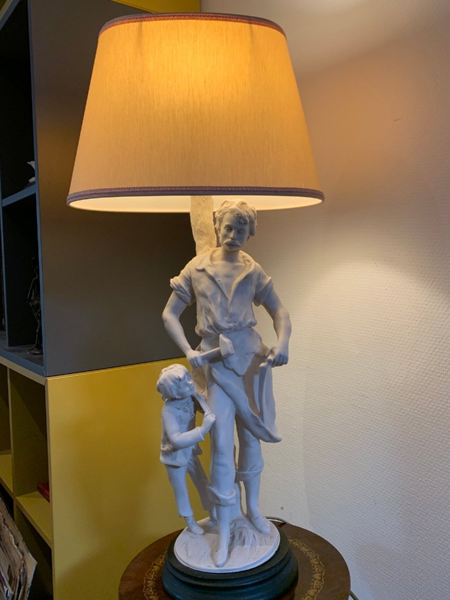 Grande lampe de salon de style Art Nouveau – Le Travail d'après Auguste Moreau