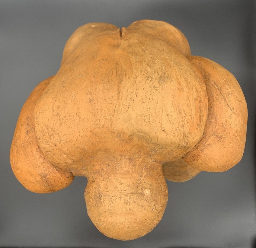 Sculpture moderniste en terre cuite – Figure humaine très stylisée – XXe siècle-photo-1