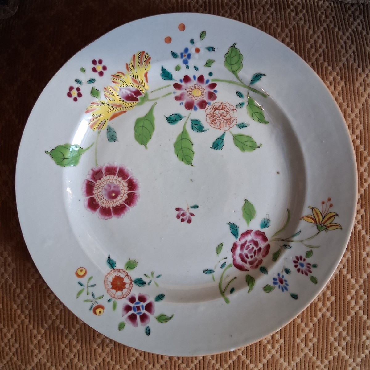 Assiette XVIIIe de la Compagnie des Indes (famille rose)