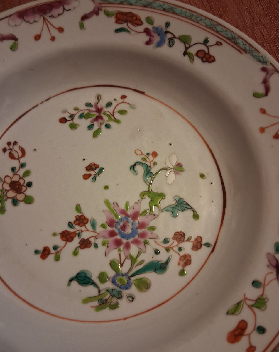 Assiette fin XVIIIe de la Compagnie des Indes (famille rose)-photo-2