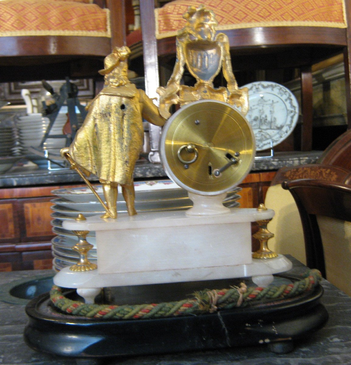 Late 19th Century Clock Under Its Glass Globe-photo-2