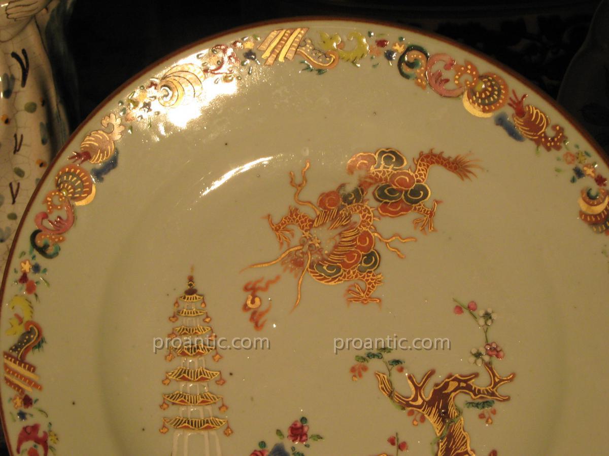 Assiette En Porcelaine De Chine Dite De La Compagnie Des Indes époque XVIIIeme.-photo-2