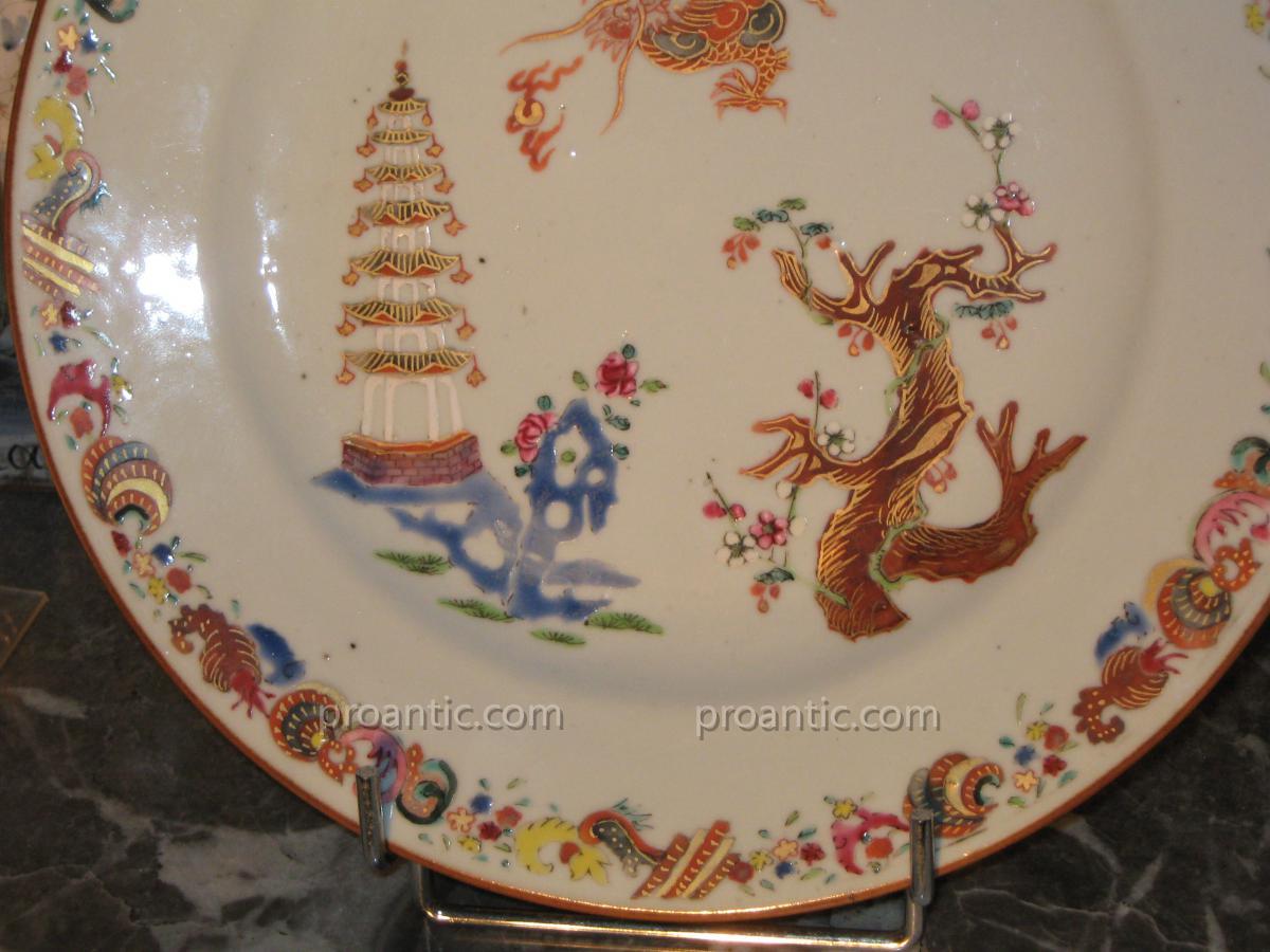 Assiette En Porcelaine De Chine Dite De La Compagnie Des Indes époque XVIIIeme.-photo-3