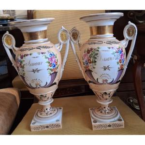 Paire de vases en porcelaine de Paris Epoque Charles X