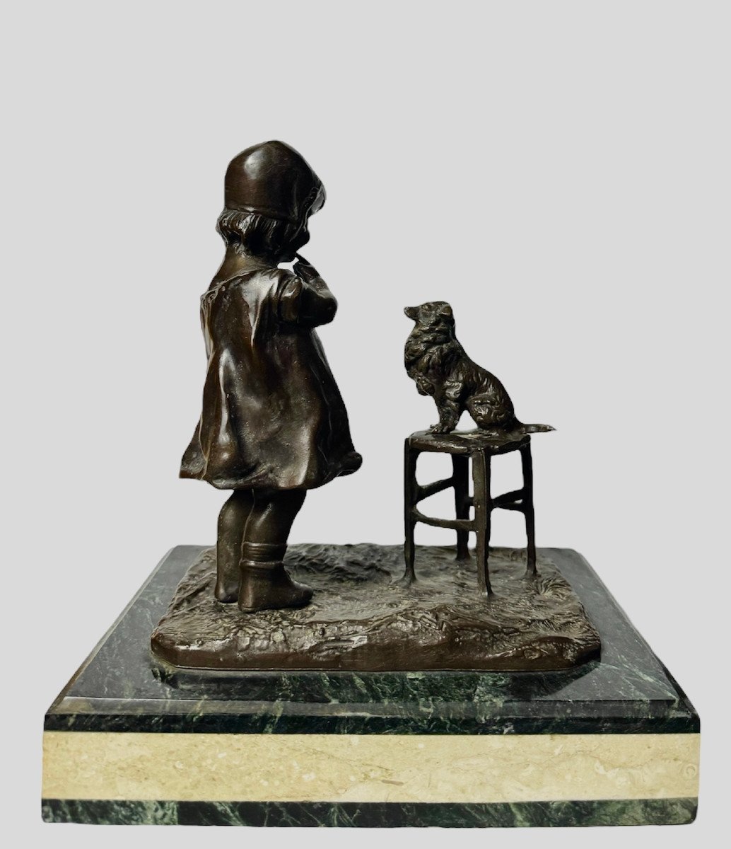 Very Beautiful Group In Bronze By Juan Clara (1875-1958) The Young Girl And Her Dog.-photo-4