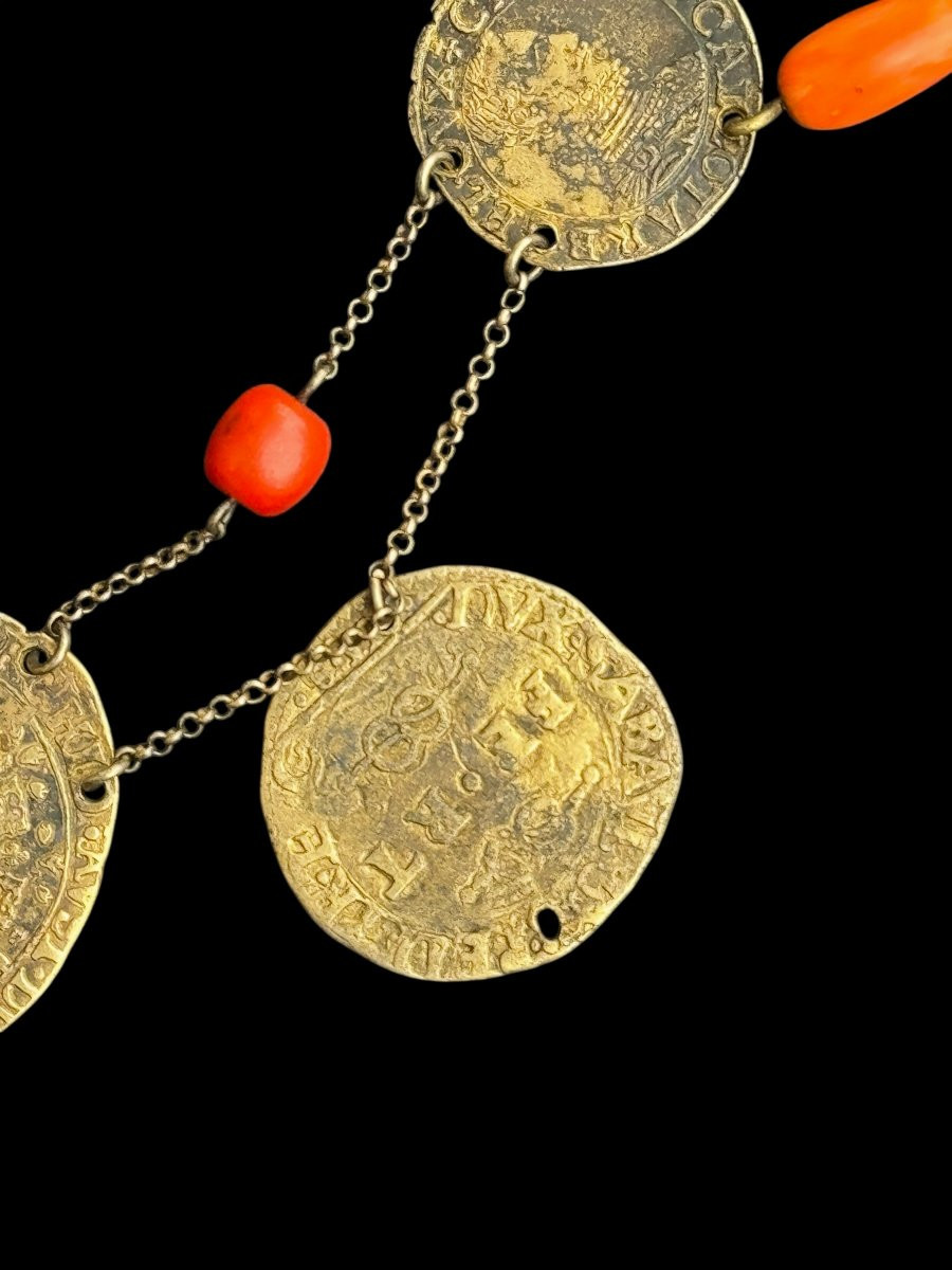Collier avec pieces  de monnaie anciennes et corail-photo-7