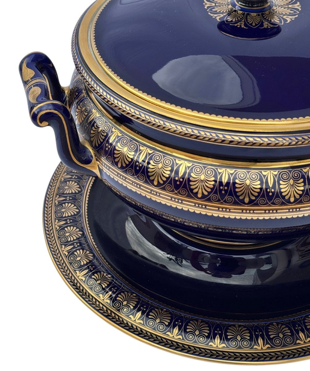 Large Centerpiece In Blue Sèvres Porcelain With Rich Empire Gold Decoration-photo-2