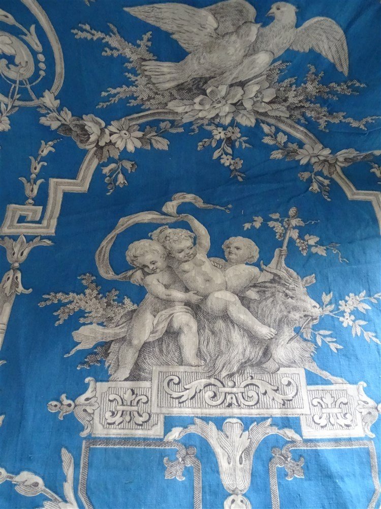 Blue Printed Toile  Panel Grisaille Decor Cherubinis, Doves, Arabesques-photo-2