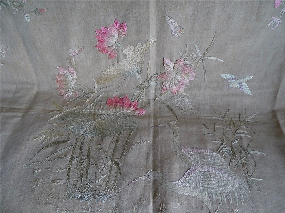 Asian Embroidery Decorated With Butterflies, Birds And Large Floral Decor, Roses And Chrysanthemum-photo-4
