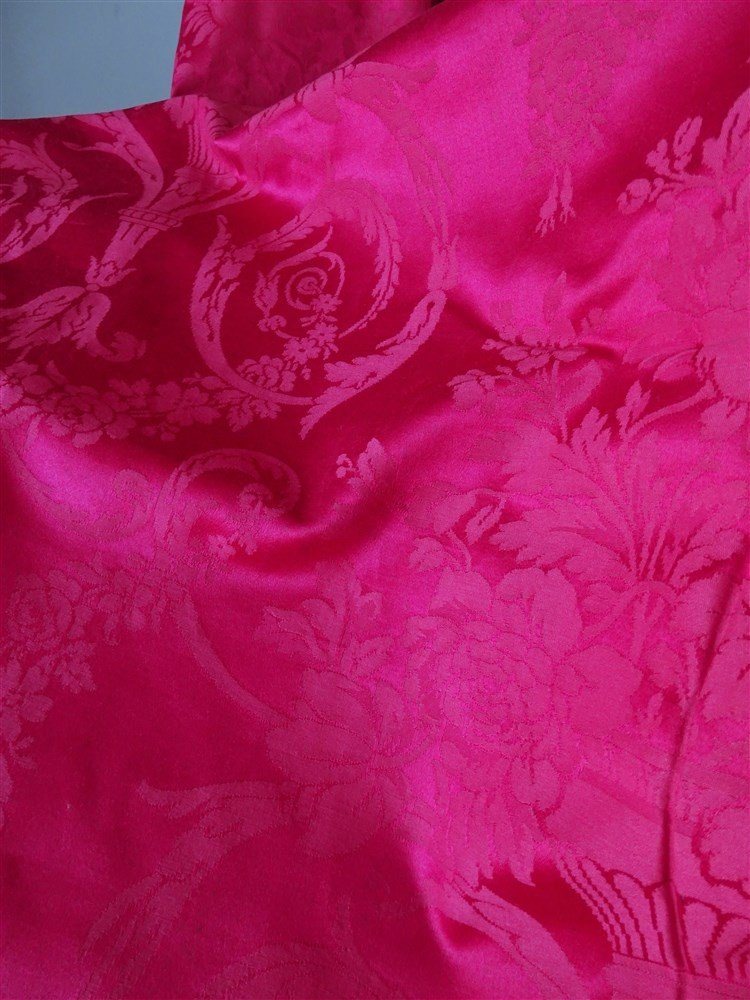 Pair Of Damask Hangings In Pink Lyonnaise Silk-photo-1