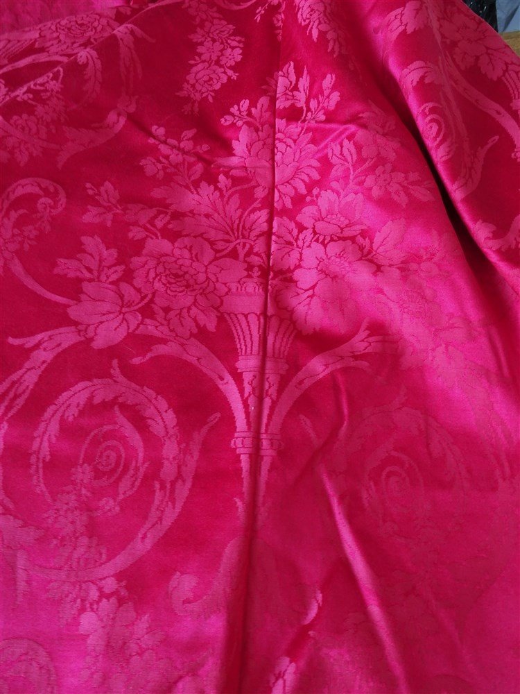Pair Of Damask Hangings In Pink Lyonnaise Silk-photo-4