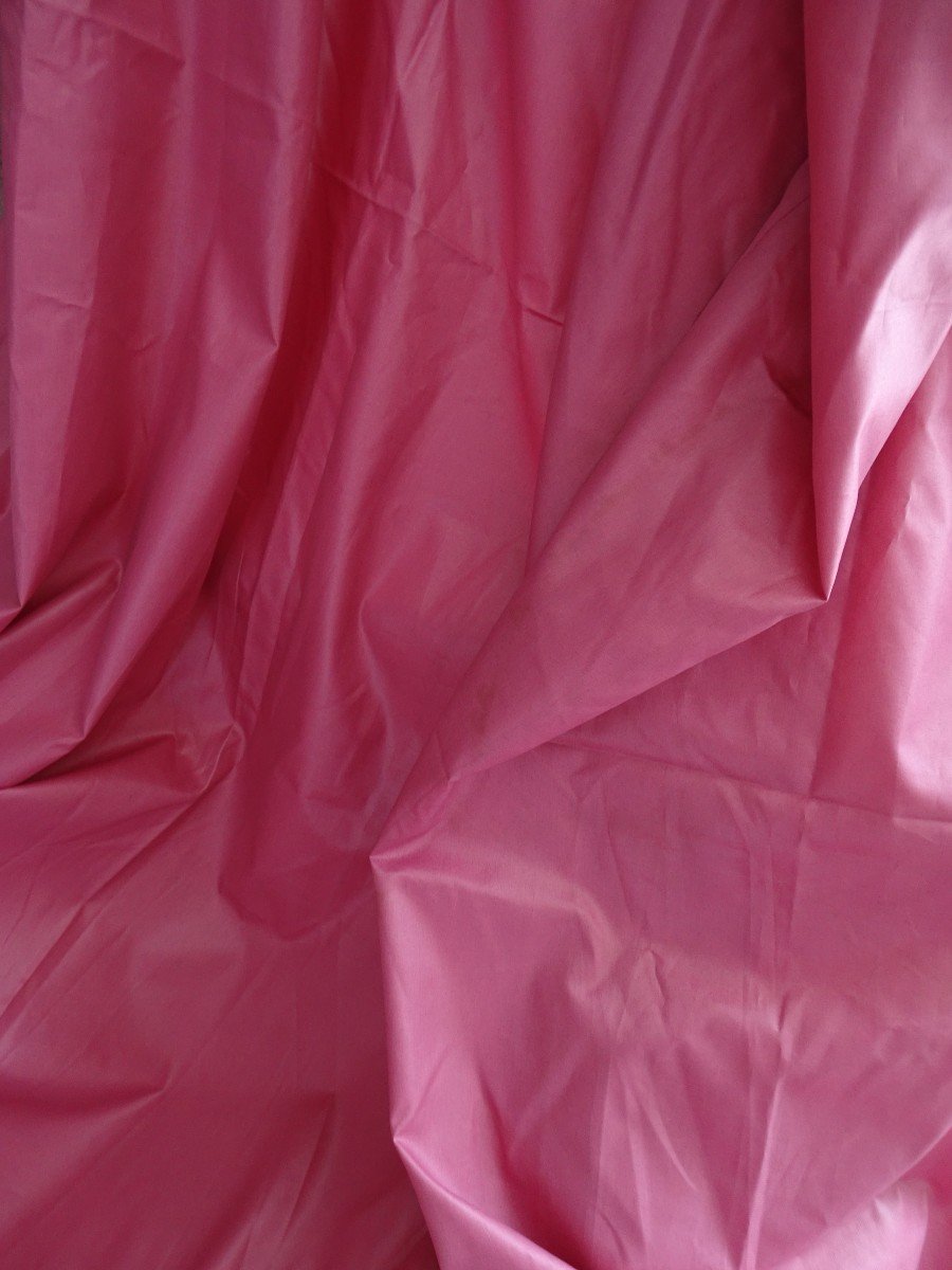 Pair Of Powder Pink Silk Drapes-photo-2