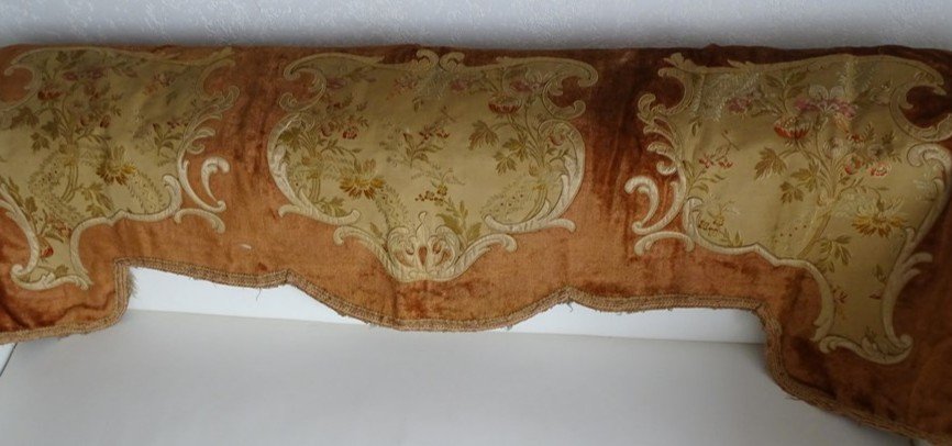 19th Century Valance In Velvet And Silk Appliques With Floral Decor-photo-1