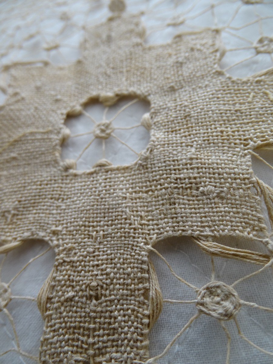 Dessus De Lit Ancien dentelle Ou Dessus De Table En Lin Crochet Ou Aiguilles-photo-4