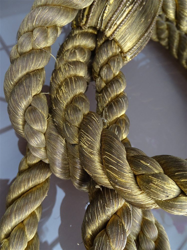 Rare ......château Trimmings .. 2 Last Pompoms And Cords In Metallic Gold Threads-photo-4