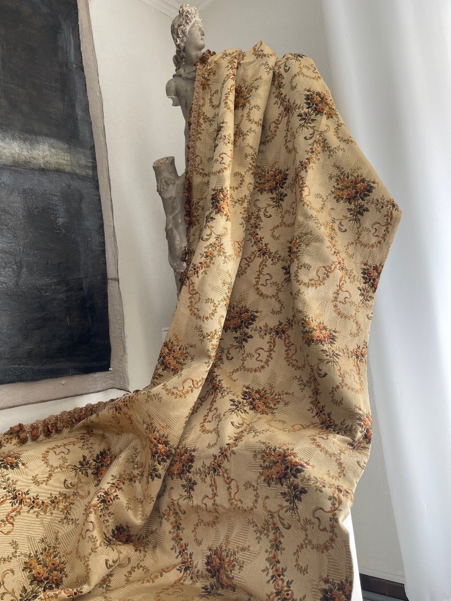 Pair Of Hangings Upholstery Fabric Floral Decor Trimmings