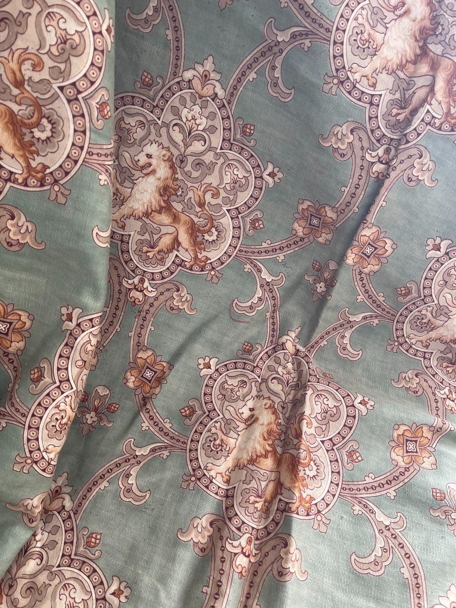 19th Century Printed Fabric Footage Decorated With Heraldic Lions-photo-7