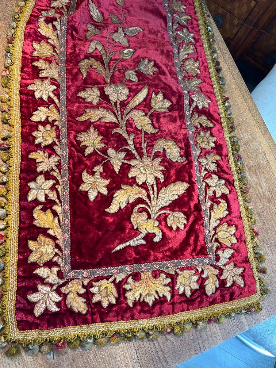 Beautiful Table Mat Piece Of Old Silk Velvet Trimmings And Embroidery-photo-5