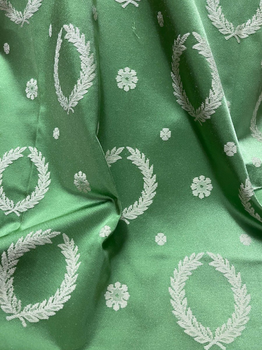Fragment Of Green Silk And Laurel Wreaths Empire Style-photo-4