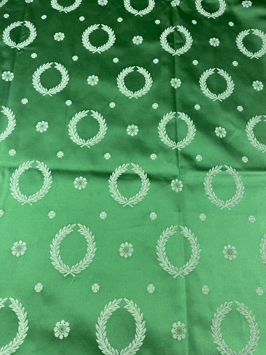 Fragment Of Green Silk And Laurel Wreaths Empire Style-photo-5