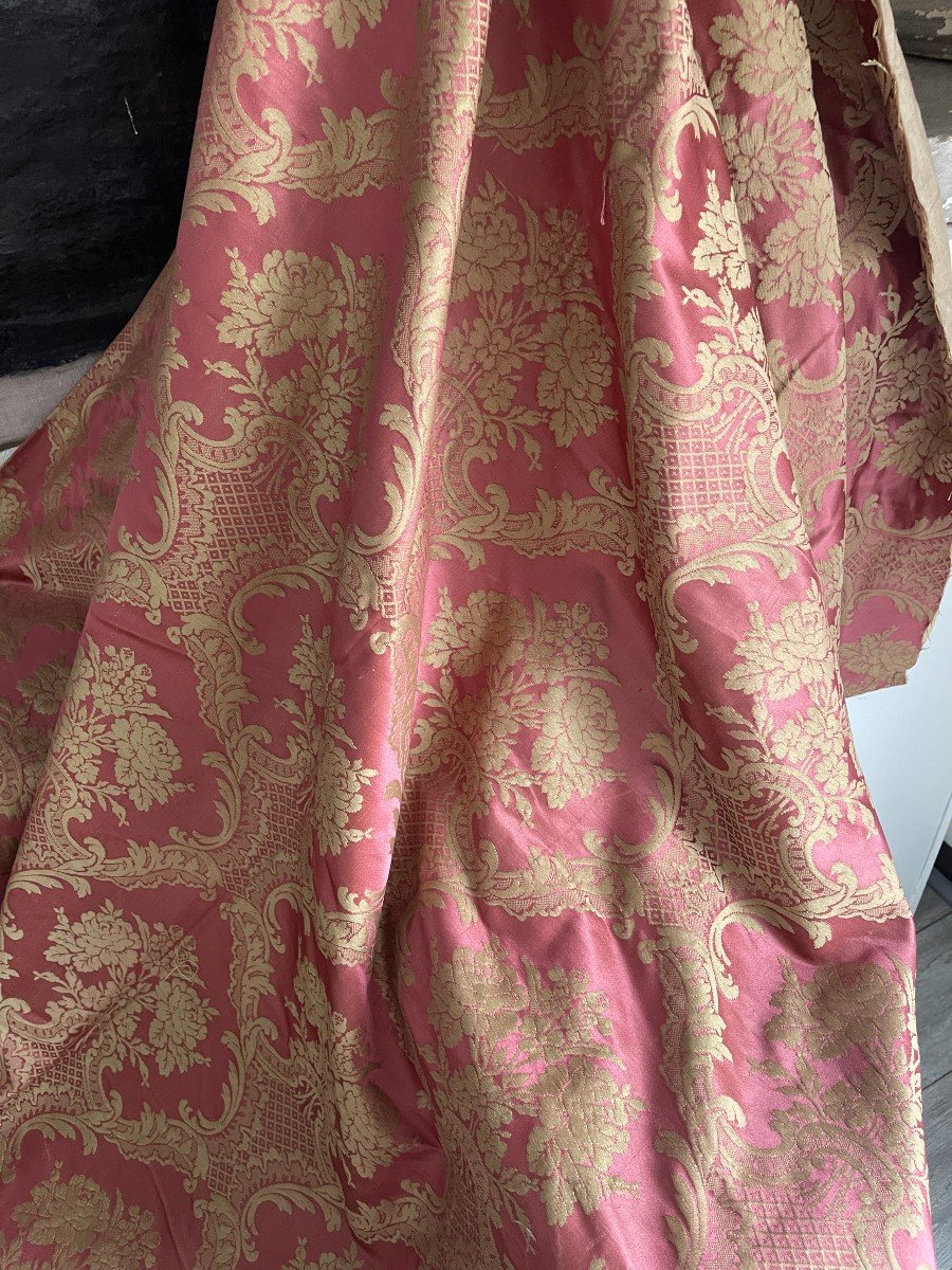 Métrage De Soie Ancienne  Origine Soieries Lyonnaises couleur rose -photo-2