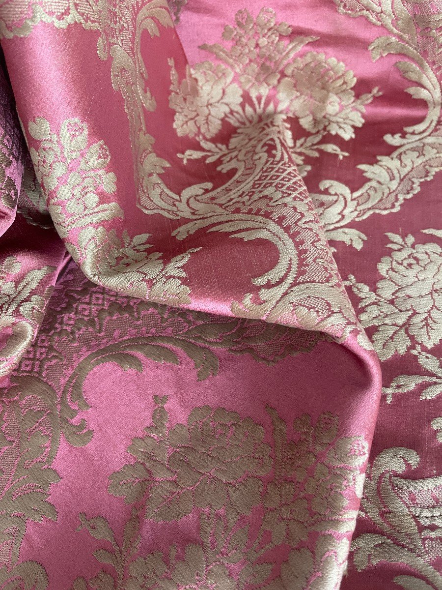 Métrage De Soie Ancienne  Origine Soieries Lyonnaises couleur rose -photo-1