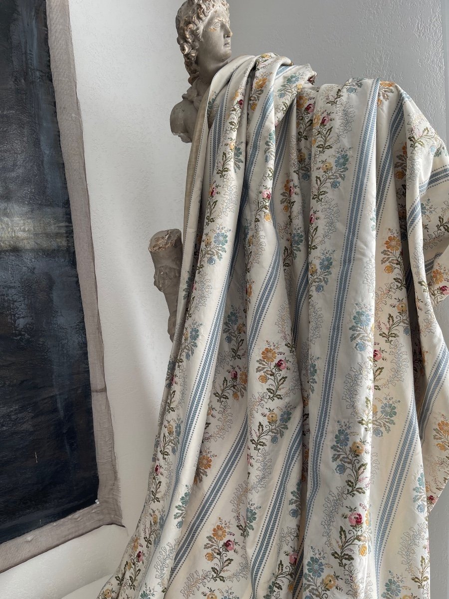 Paire De Rideaux, Tentures En étoffe Jacquard Avec Décor Floral-photo-1